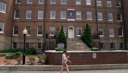 学生成为金融逐猎的对象——起底美国学生贷款制度