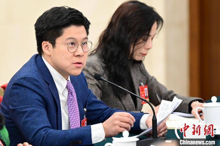 霍启刚：盼香港成为中国文化产业“金融港”和“出口港”