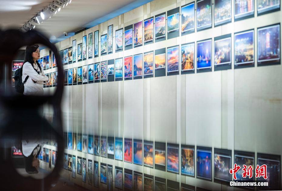 香港风光摄影展开幕 展示香港“摄”人魅力