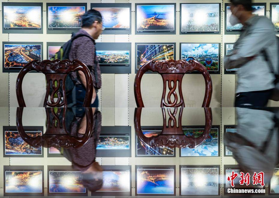 香港风光摄影展开幕 展示香港“摄”人魅力