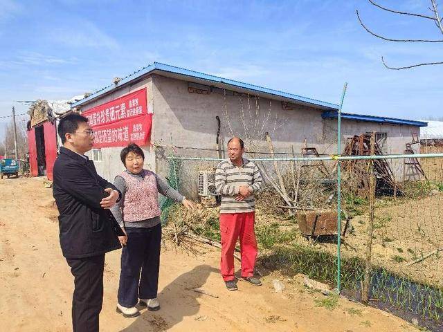 金融“活水”助力农户养鸡产业腾飞