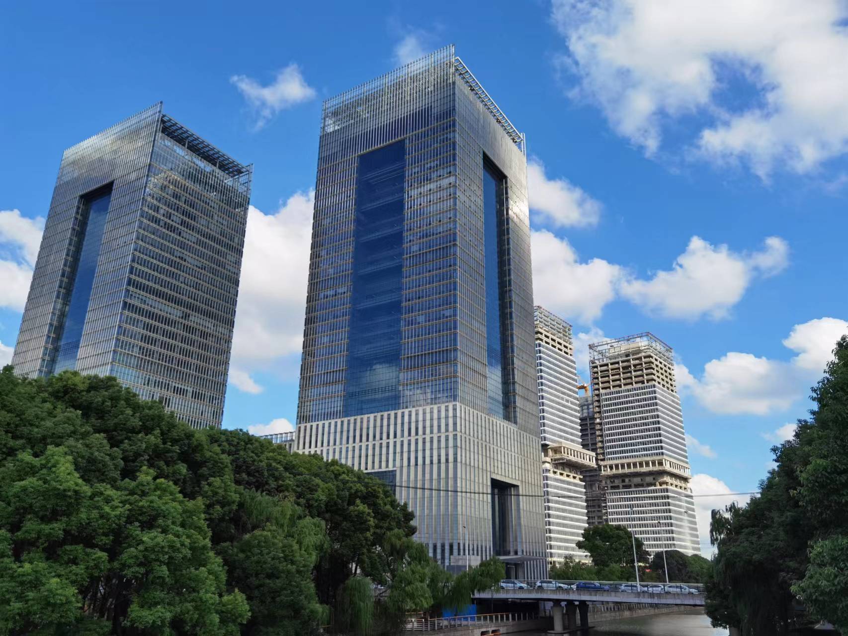 陆家嘴金融服务广场客服中心