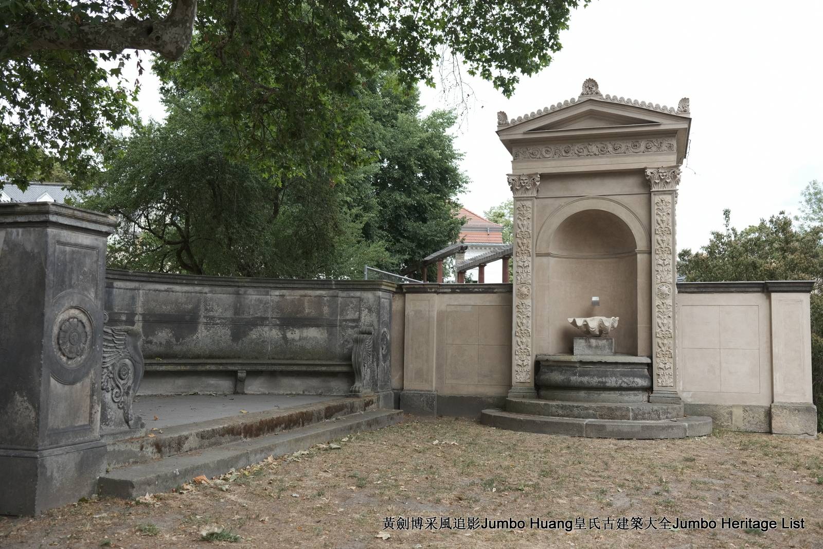 波茨坦温伯格街凯旋门